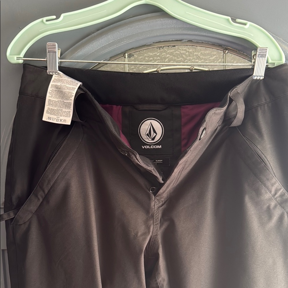 Women’s Volcom Charcoal Snowboard Pants